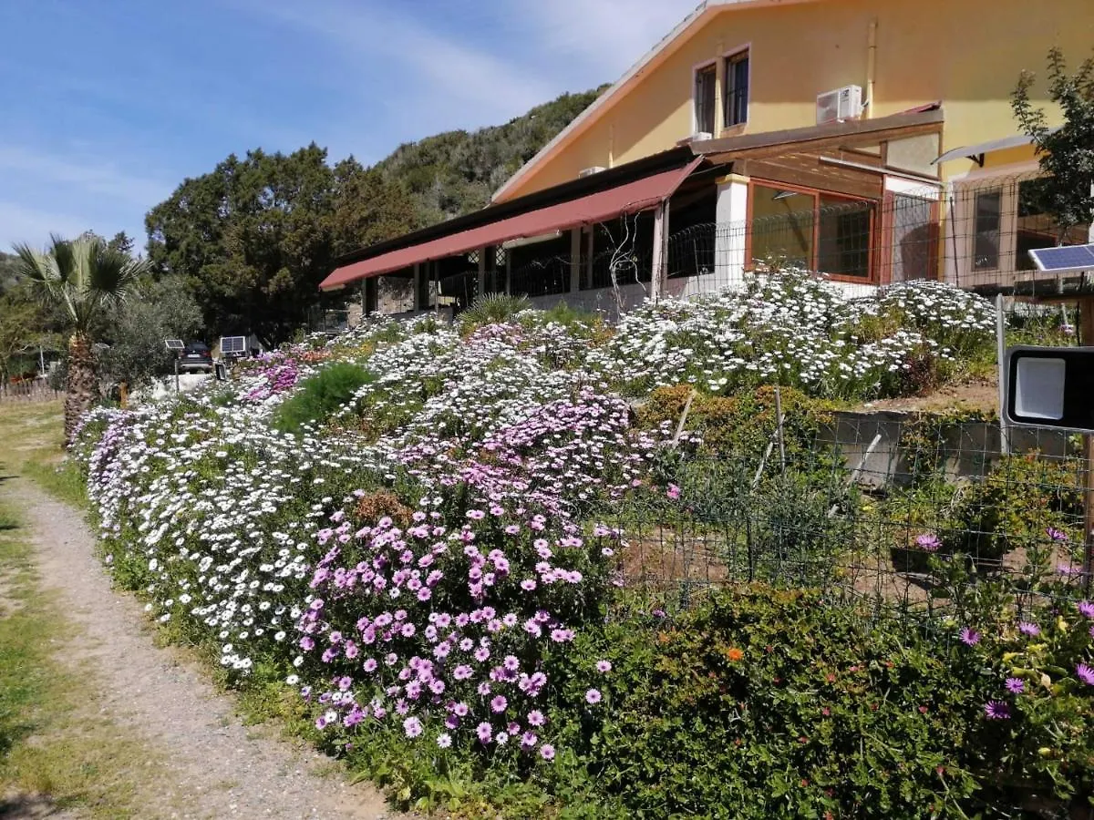 Il Lentischio - Corbezzolo Vila SantʼAntìoco Itália